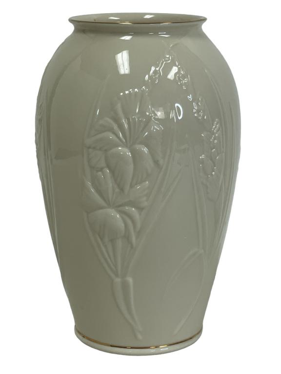 VINTAGE LENOX MASTERPIECE COLLECTION VASE 9.5" (1 of 6)