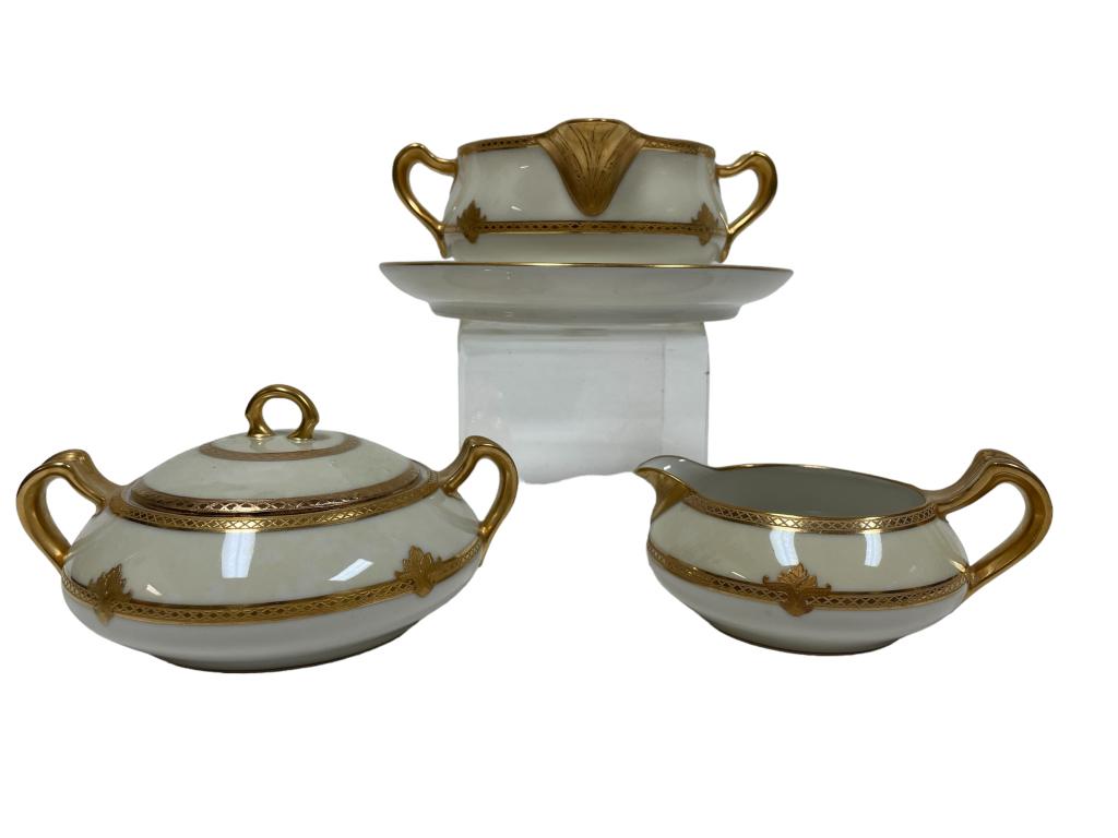 VTG HAVILAND LIMOGES CHINA SERVING PIECES (1 of 8)