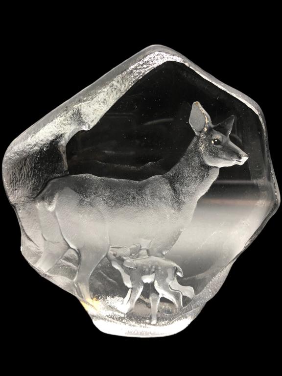 HANDMADE LIMITED EDITION DEER AND FAWN CRYSTAL (1 of 6)