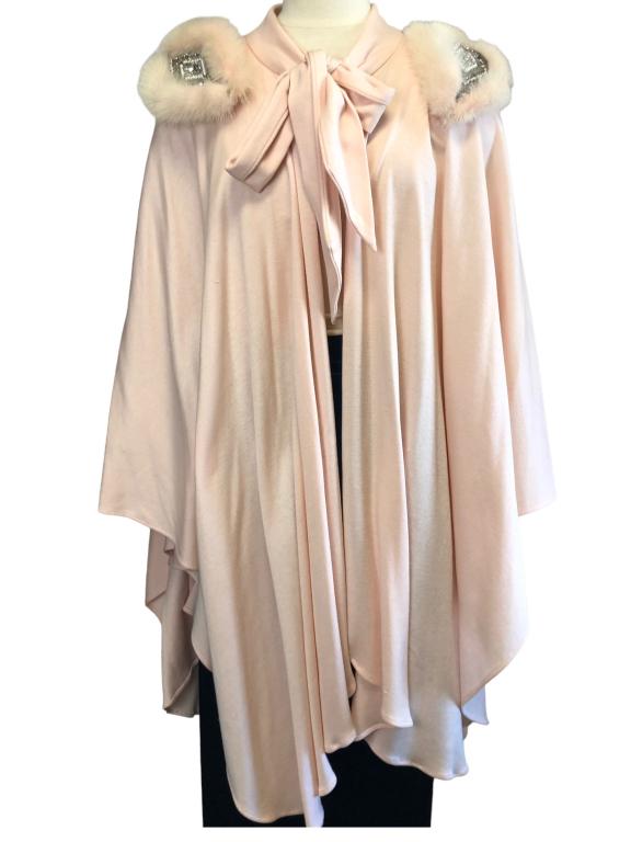 LIMITED EDITION AR&R DESIGN PINK WINTER SHAWL (1 of 3)