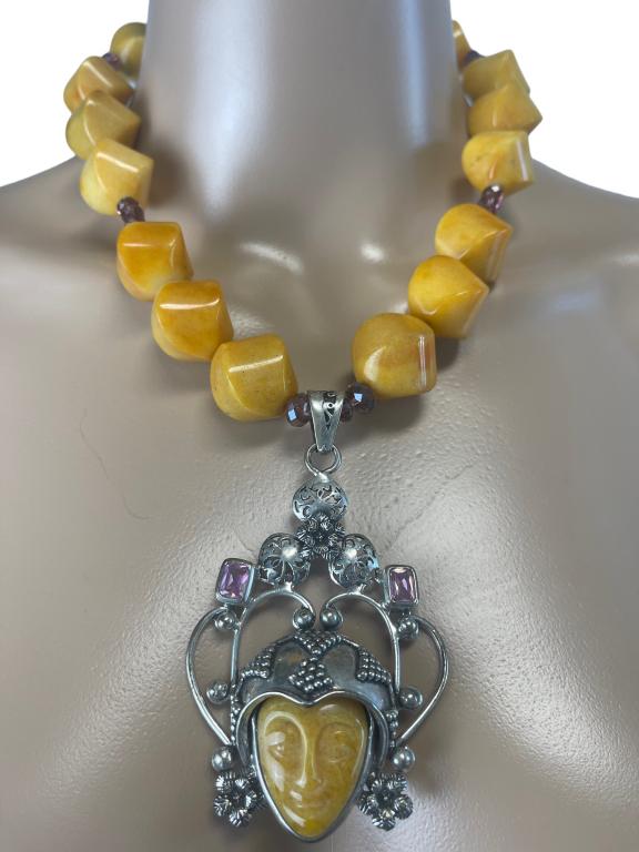 HANDCRAFTED YELLOW JADE AMETHYST NECKLACE (1 of 2)