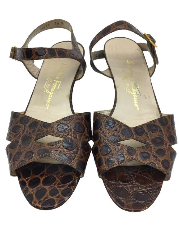 SALVATORE FERRAGAMO BOUTIQUE LEATHER SANDLES SZ:9 (1 of 3)