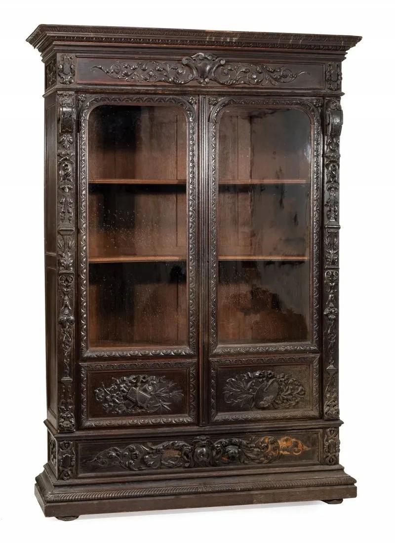 AMERICAN RENAISSANCE CARVED OAK CABINET (1 of 5)