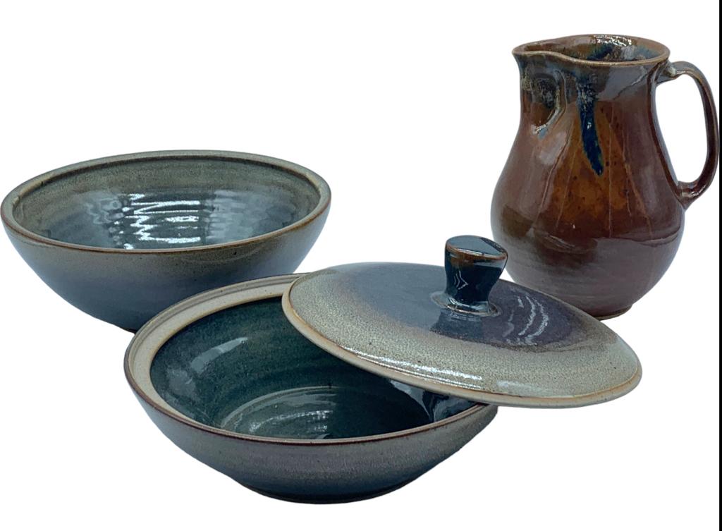STONEWARE DINNERWARE SERVING PIECES (3) (1 of 5)