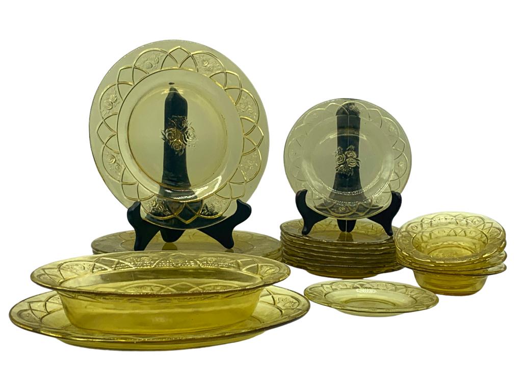 VTG DEPRESSION GLASS DINING LOT (1 of 13)