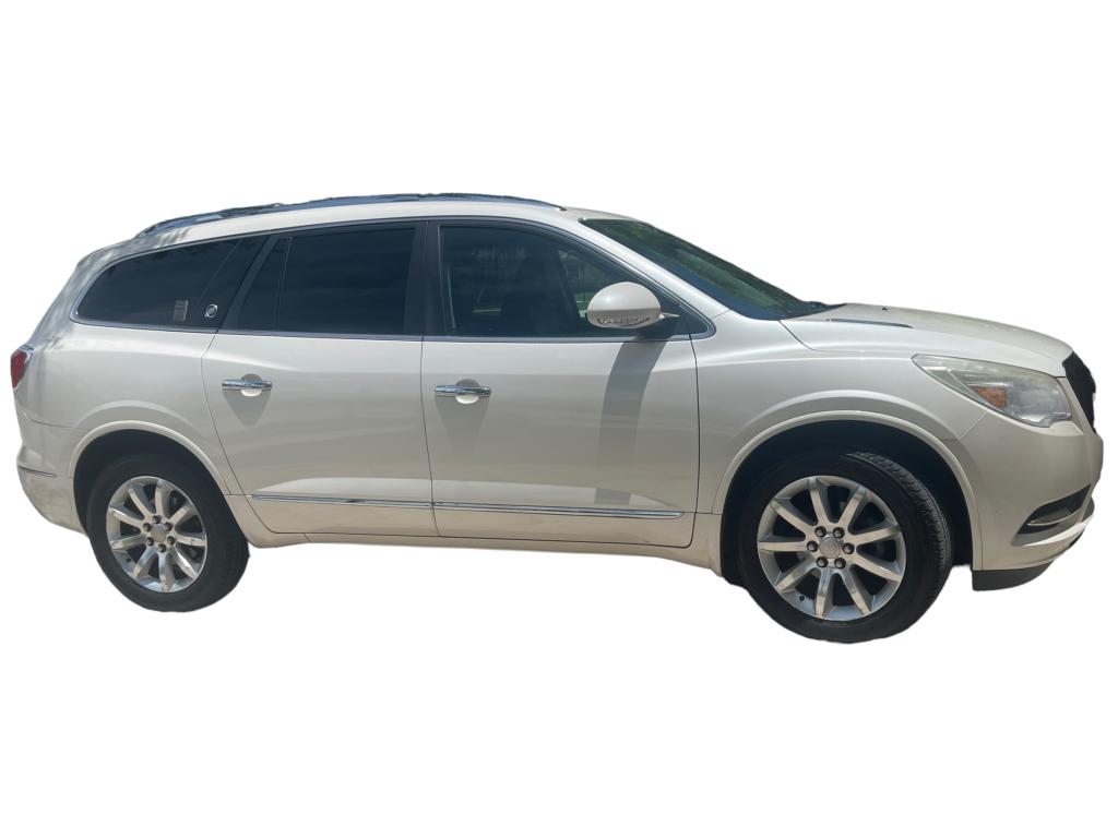 2014 DIAMOND WHITE BUICK ENCLAVE (1 of 17)