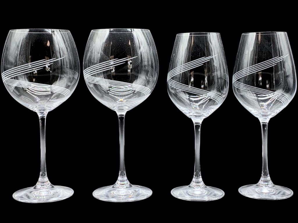 LENOX CRYSTAL CHAMPAGNE & WINE GLASSES (4): -LENOX CRYSTAL CHAMPAGNE & WINE GLASSES -SET OF (4) GLASSES -GOOD CONDITION -JR BTQ RL BRNSLF 05/26