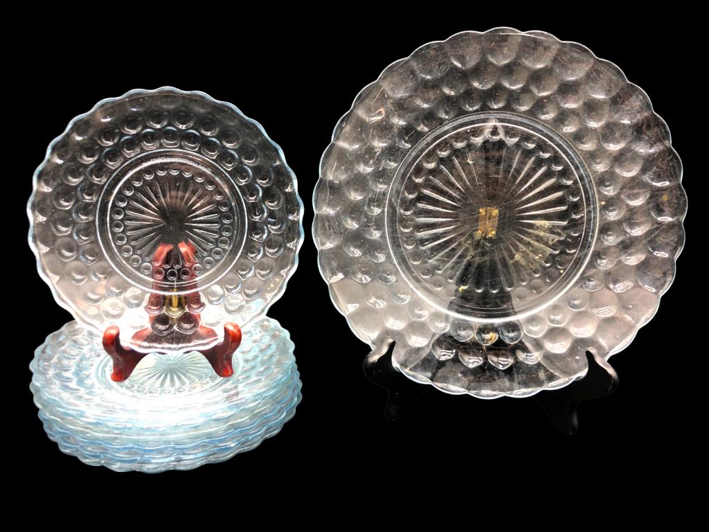 VTG ANCHOR HOCKING GLASS BLUE BUBBLE PLATE LOT (1 of 5)