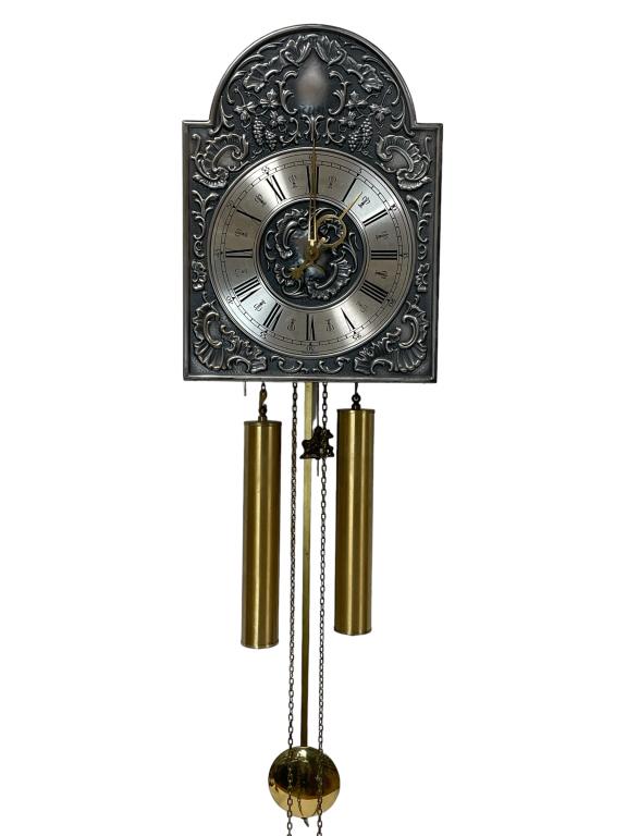 VINTAGE GERMAN PENDULUM WALL CLOCK (1 of 9)