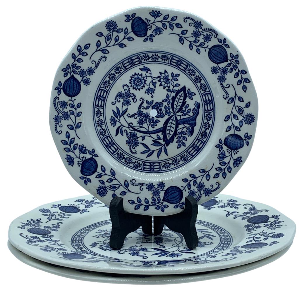WEDGEWOOD BLUE ONION STONEWARE DINNER PLATE SET(3) (1 of 5)