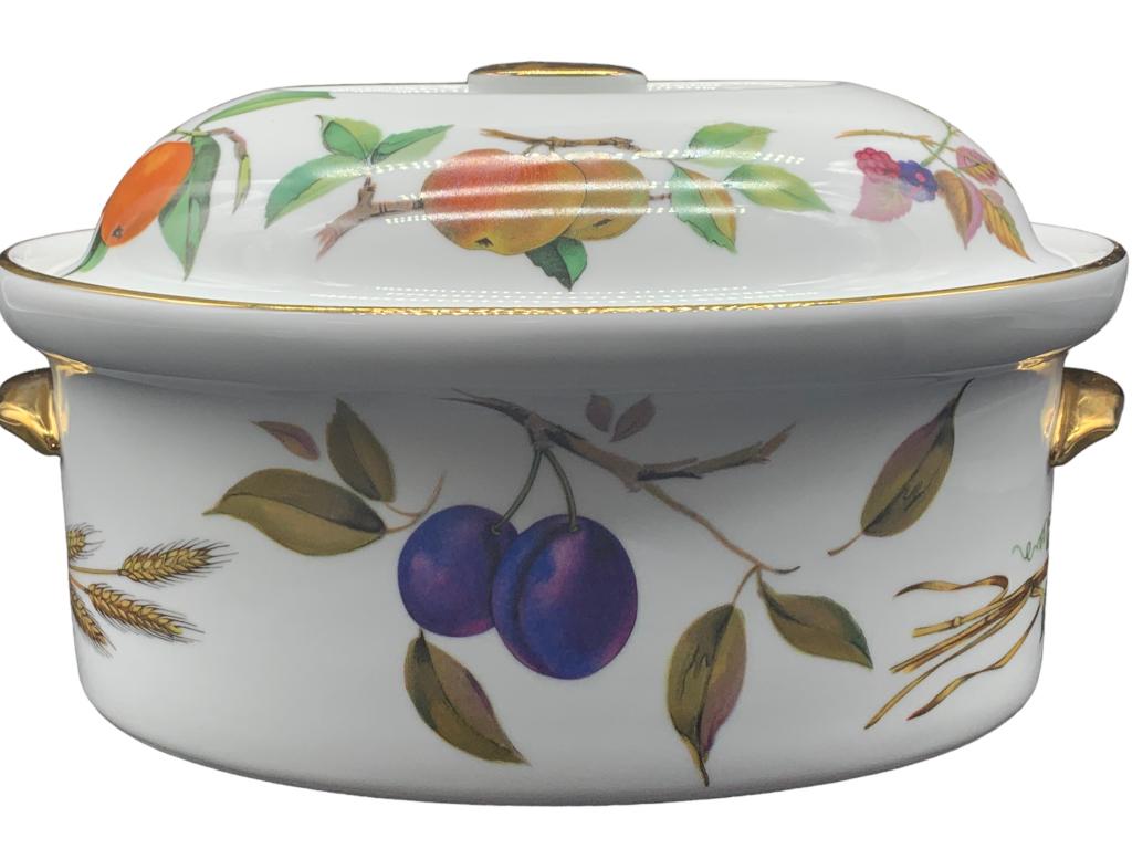 ROYAL WORCHESTER EVESHAM VEGETABLE DISH 10" (1 of 9)