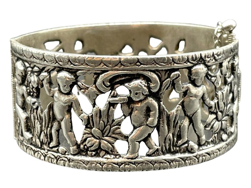 VTR STERLING SILVER RENAISSANCE ANGEL BRACELET 46G (1 of 9)