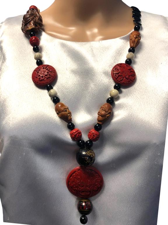 HANDMADE CINNABAR STYLE ARTISANAL LONG NECKLACE: HANDMADE CINNABAR STYLE ARTISANAL LONG NECKLACE -VERY GOOD CONDITION-COLOR: RED, BLACK, BROWN-SIZE: 24"-KA 6/19/23 FRO