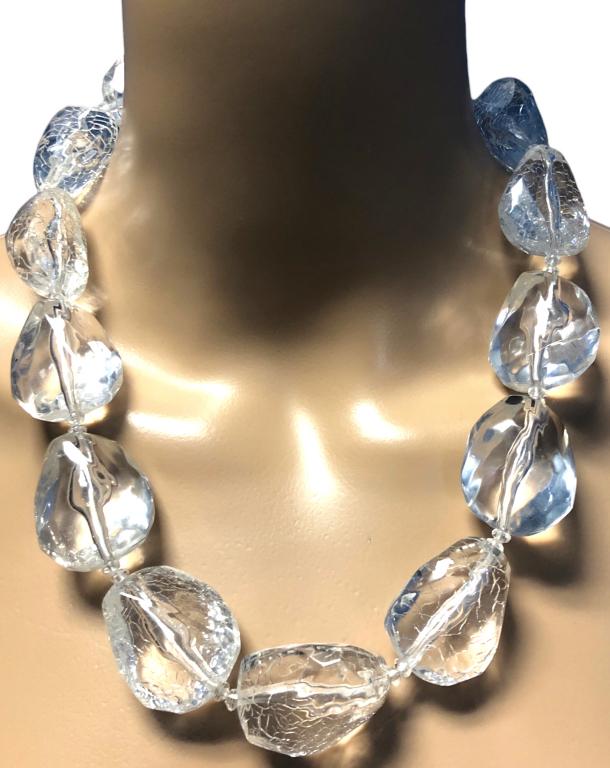MID CENTURY LUCITE NUGGET BEAD NECKLACE (1 of 3)