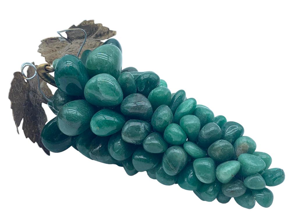 POLISHED HARD STONE DECORATIVE GRAPE BUNCH 6" (1 of 5)