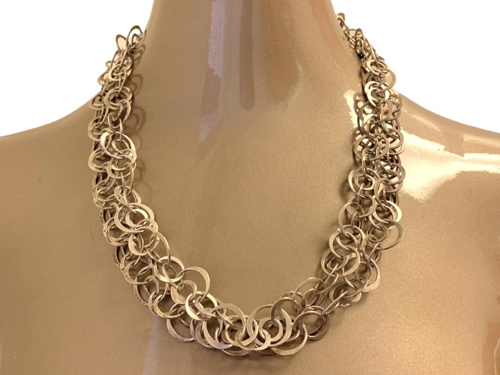 LONG SILVER INTERLOCKING CIRCLES NECKLACE (1 of 2)