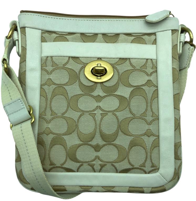 COACH SIGNATURE GETAWAY BEIGE PURSE CROSSBODY: COACH SIGNATURE GETAWAY BEIGE PURSE CROSSBODY -GOOD PREOWNED CONDITION-COLOR: BEIGE-SIZE: 8.5" X 7.5"-KA 7/12/23