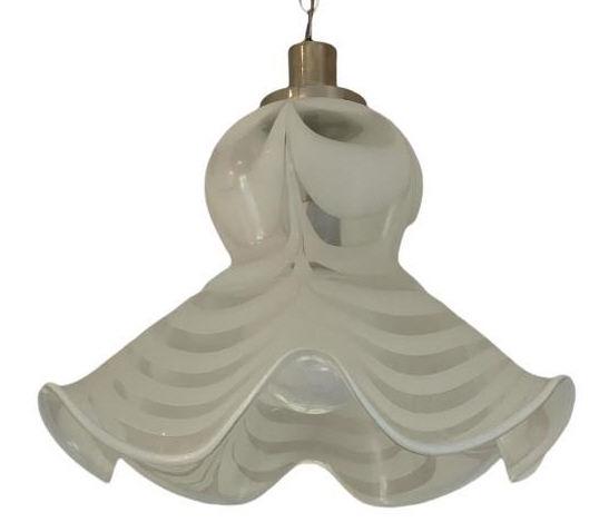 MID CENTURY MODERN MURANO GLASS PENDANT CHANDELIER: MID CENTURY MODERN MURANO GLASS PENDANT CHANDELIER-18" X 18" APPROX-GOOD PRE OWNED CONDITION-DP9722