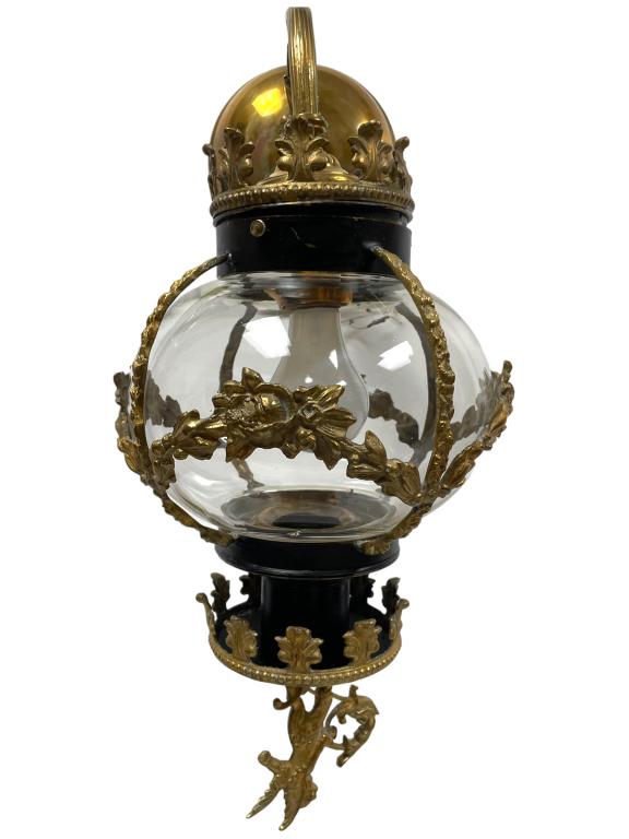 ANTIQ VICTORIAN STYLE BRASS WALL SCONCE LAMP (1 of 5)