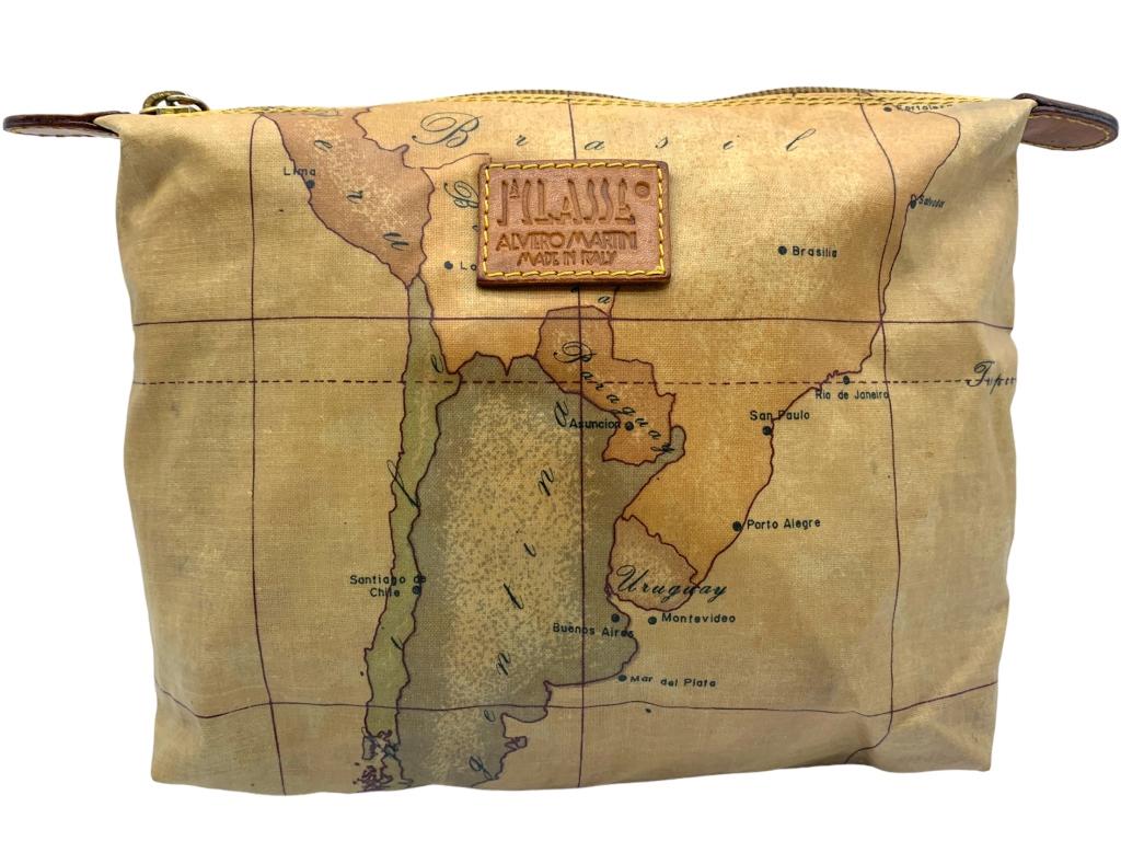 ALVIERO MARTINI 1ST CLASS WORLD MAP MAKEUP BAG 8": -ALVIERO MARTINI 1ST CLASS WORLD MAP MAKEUP BAG -SIZE: 6.5"T X 8"W X 2"D-GOOD CONDITION-JR SR 06/19