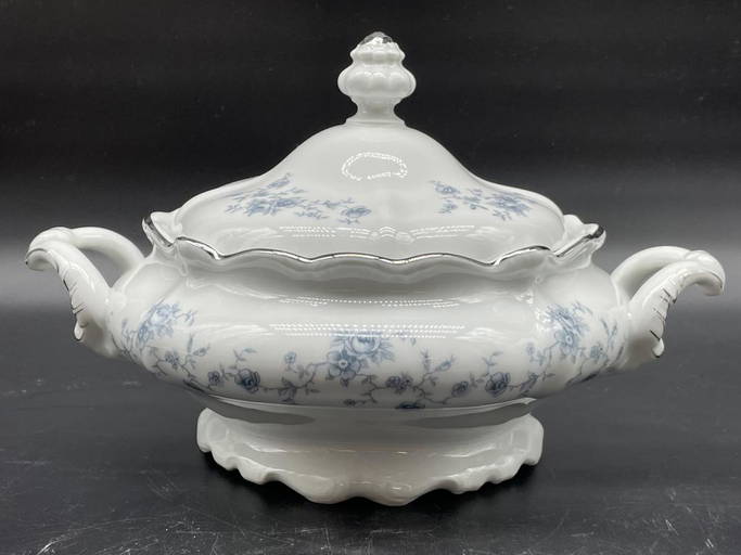 Johann Haviland Bavaria Blue Garland Tureen 11