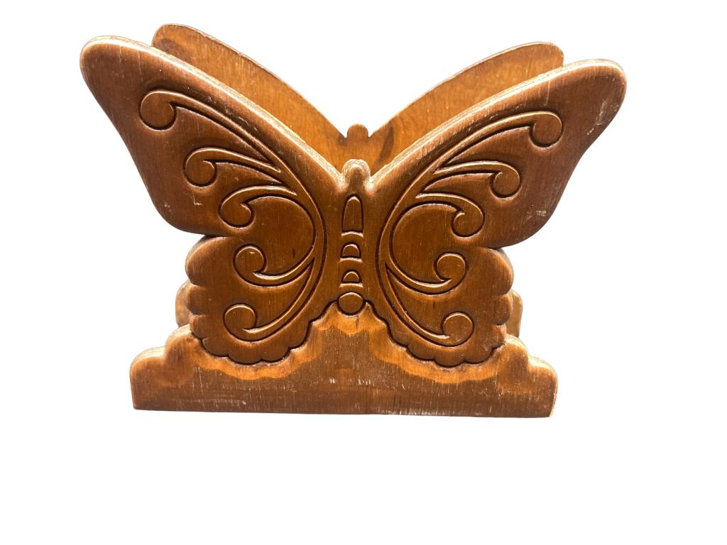 VINTAGE CARVED WOOD BUTTERFLY NAPKIN HOLDER: VINTAGE CARVED WOOD BUTTERFLY NAPKIN HOLDER