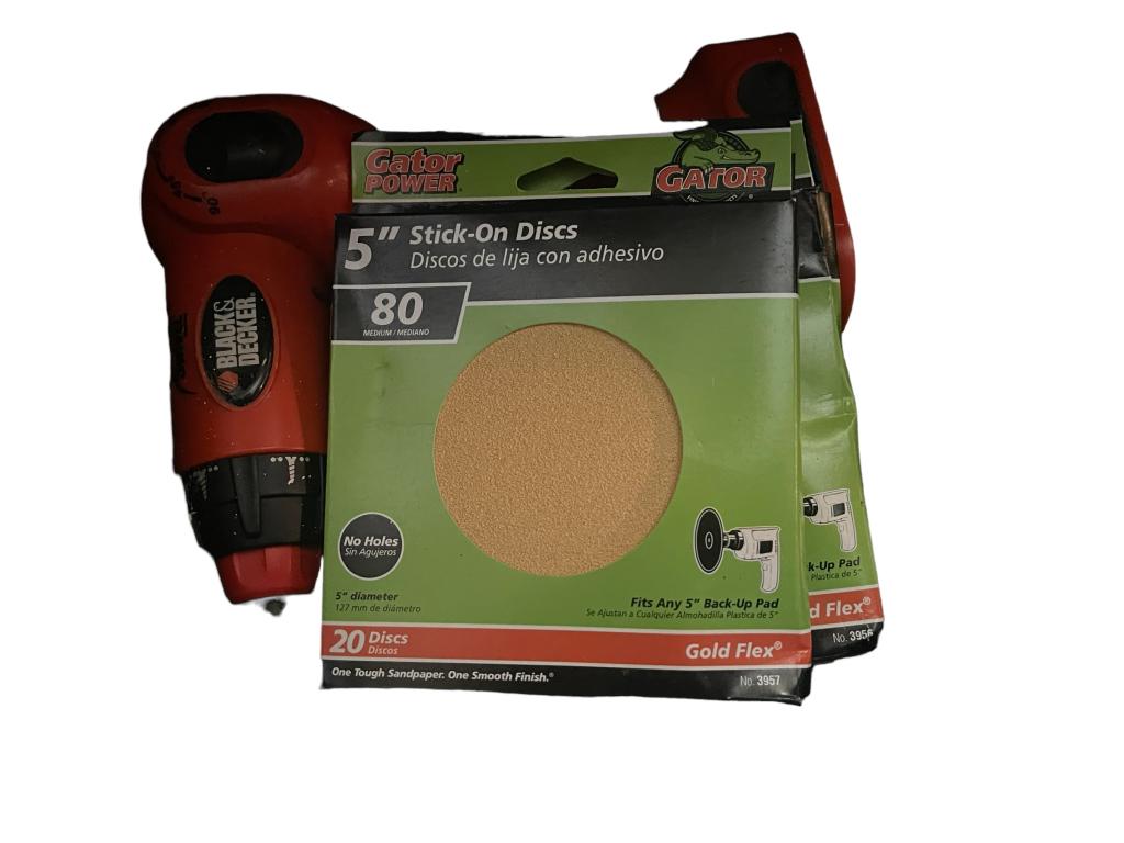 BLACK AND DECKER SANDER (1 of 1)