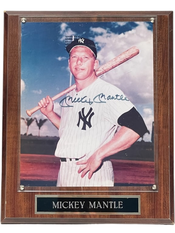MICKEY MANTLE SIGNED WOODEN PHOTO PLAQUE (1 of 5)