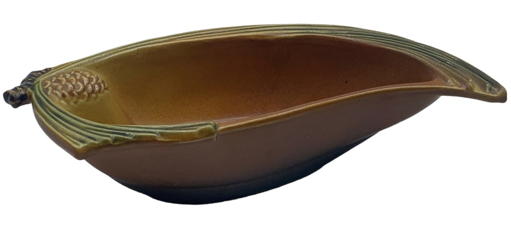 ROSEVILLE PINECONE POTTERY BROWN CANDY DISH 2" (1 of 5)