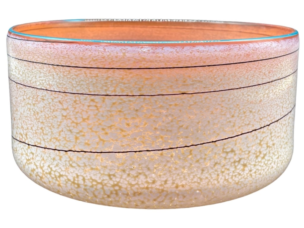 TAYLOR BACKES HAND BLOWN GLASS CENTER PIECE 6.5": -TAYLOR BACKES HAND BLOWN GLASS CENTER PIECE BOWL -SIZE: 6.5" X 4" -GOOD CONDITION -JR SR CAB 08/02