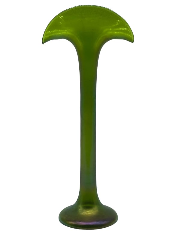 AMERICAN PULPIT VASE CIRCA 1910: .