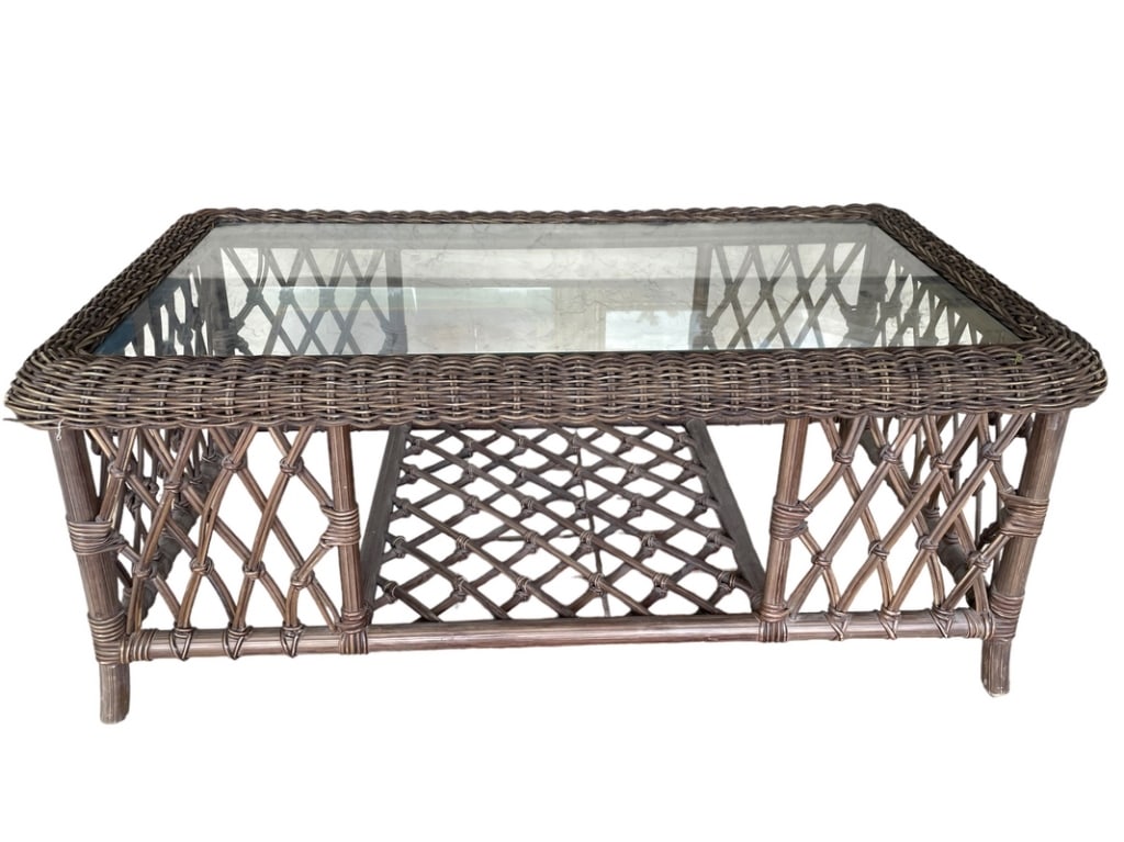 VINTAGE MID CENTURY WICKER RATTAN COFFEE TABLE 45" (1 of 6)