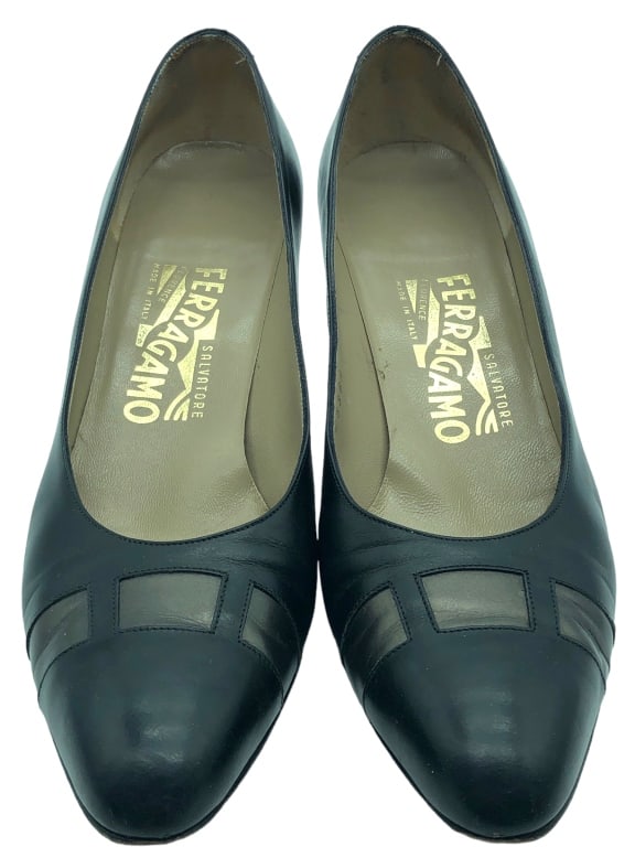 SALVATORE FERRAGAMO BLACK PUMPS SZ: 8.5 (1 of 5)