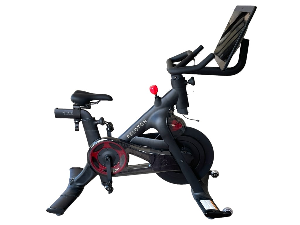 PELOTON STATIONARY EXCERCISE BIKE (1 of 9)