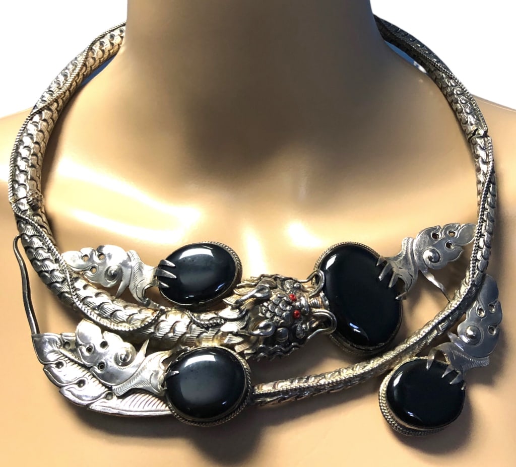 STERLING SILVER ONYX ARTISANAL DRAGON NECKLACE (1 of 4)