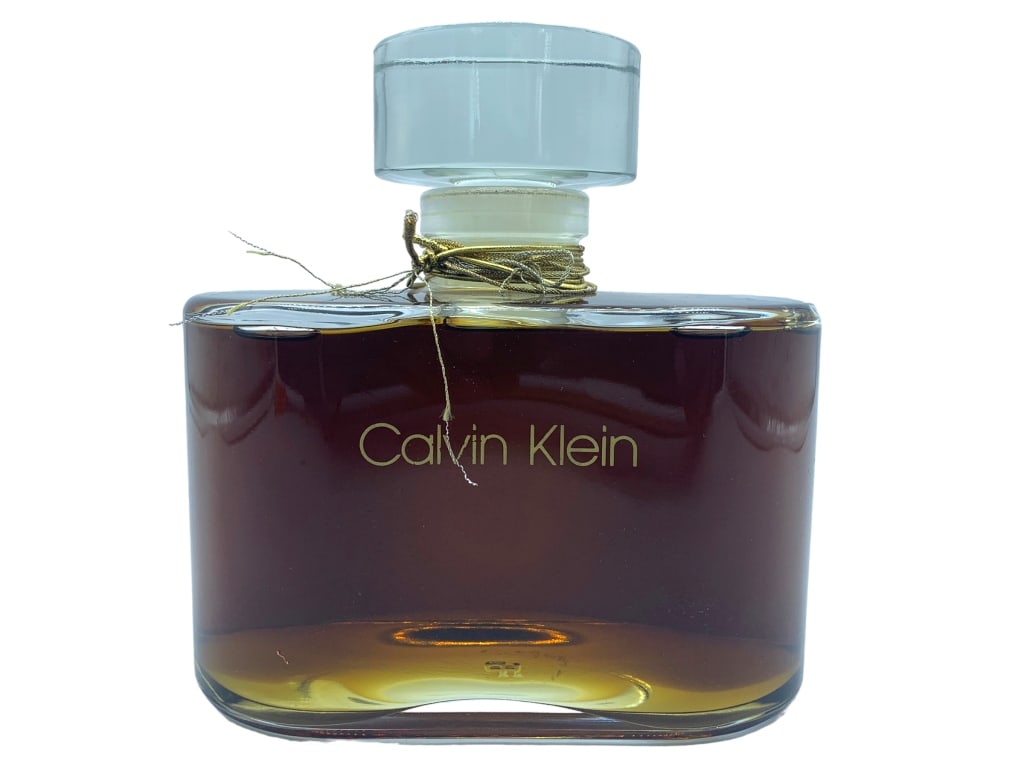 6.5" CALVIN KLEIN RED 1980 FACTICE PERFUME BOTTLE (1 of 5)