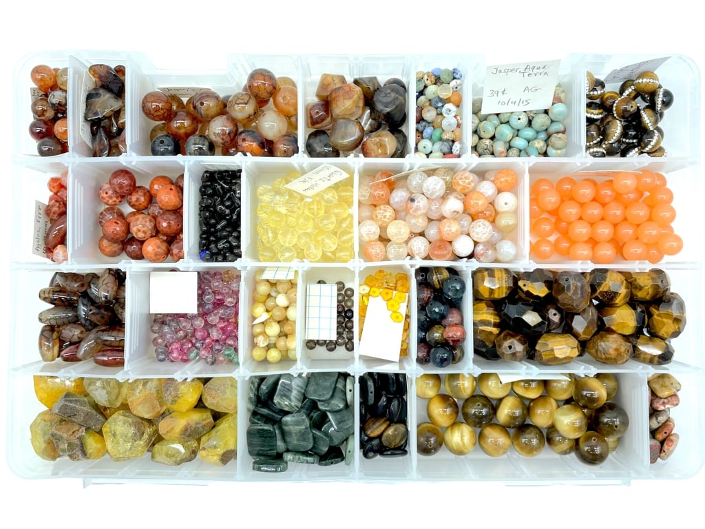 ASSORTED SEMI-PRECIOUS GEMSTONE BEADS (1 of 3)