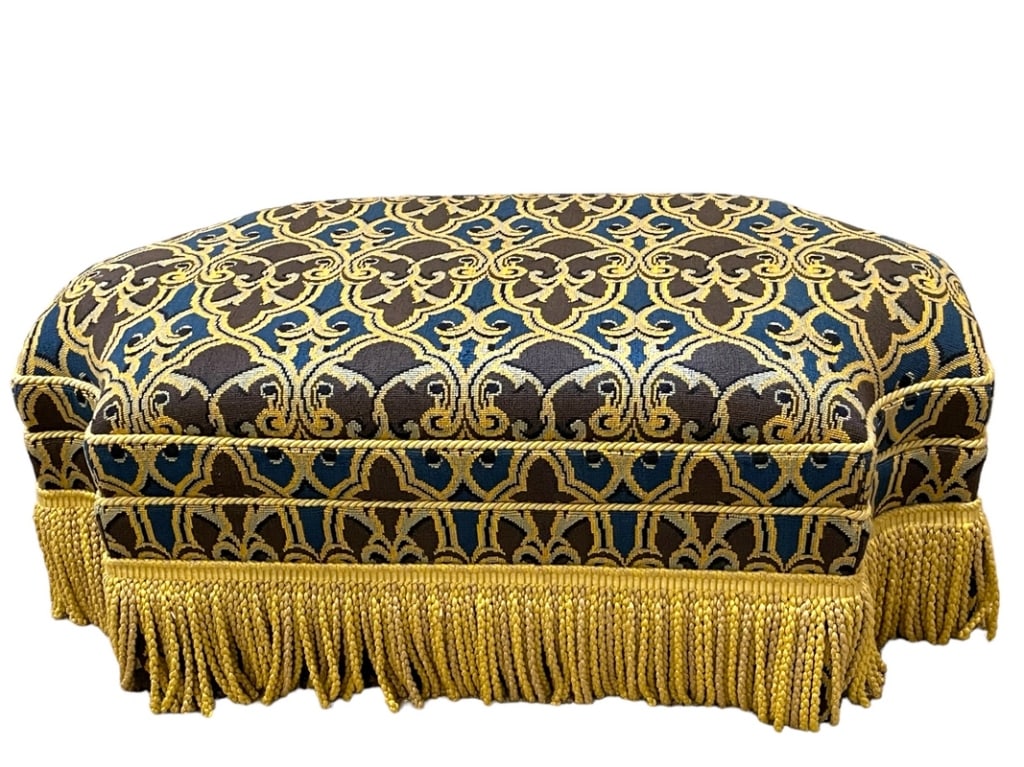 VTG REGENCY STYLE ROYAL DEMILUNE OTTOMAN 42": VINTAGE FRENCH REGENCY STYLE DEMILUNE OTTOMAN WITH FRINGED SKIRT AND ROYAL BLUE / GOLD UPHOLSTERY-16" X 42" X 21" APPROX-GOOD PRE OWNED CONDITION, MINOR WEAR-DP8323 Bidders may pick up their items fro