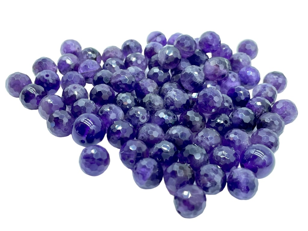83 AAA FACETED AMETHYST ROUND GEMSTONE BEADS (1 of 2)