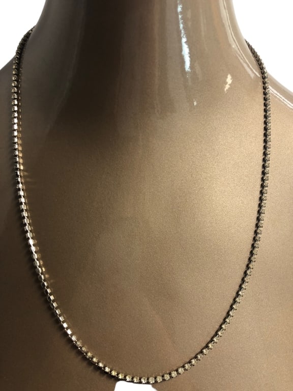 VINTAGE LONG CRYSTAL NECKLACE: VINTAGE LONG CRYSTAL NECKLACE