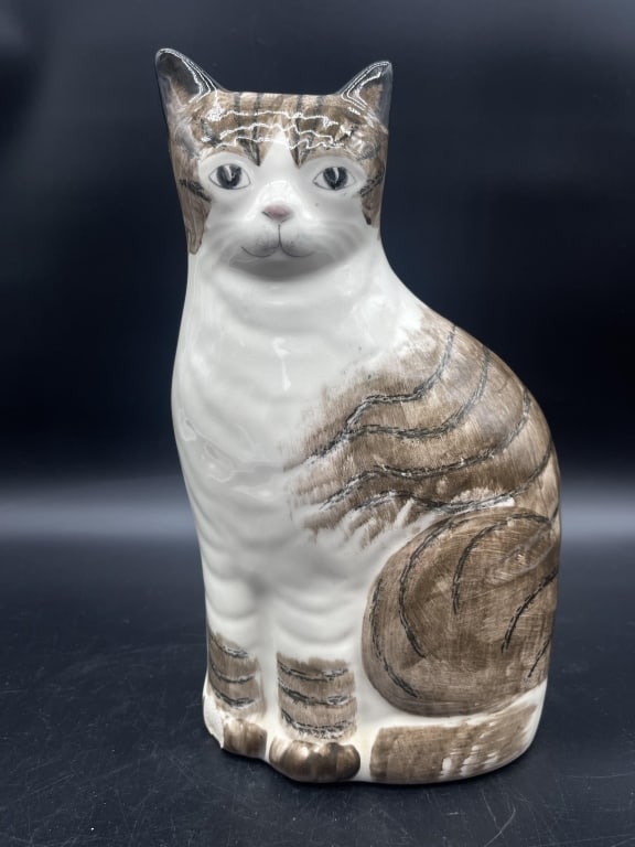 VTG CERAMIC CAT DOOR STOP: -VTG CERAMIC CAT DOOR STOP - VERY GOOD PRE OWNED CONDITION-DF82123
