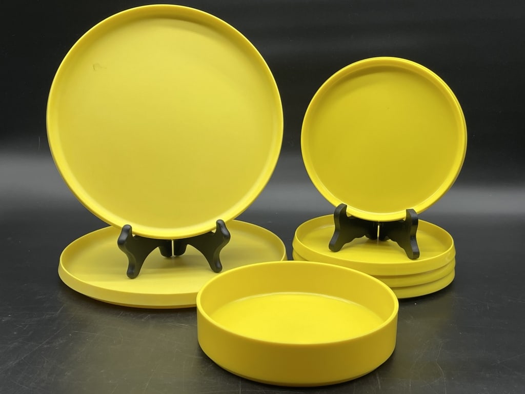OBLIQUE BY PMC YELLOW PLATE & BOWL SET (7): -OBLIQUE BY PMC YELLOW STACKABLE PLATE & BOWL SET (7) -2 DINNER PLATES - 10"-4 LUNCH OR SALAD PLATES - 6.5"-1 BOWL - 6.5"
