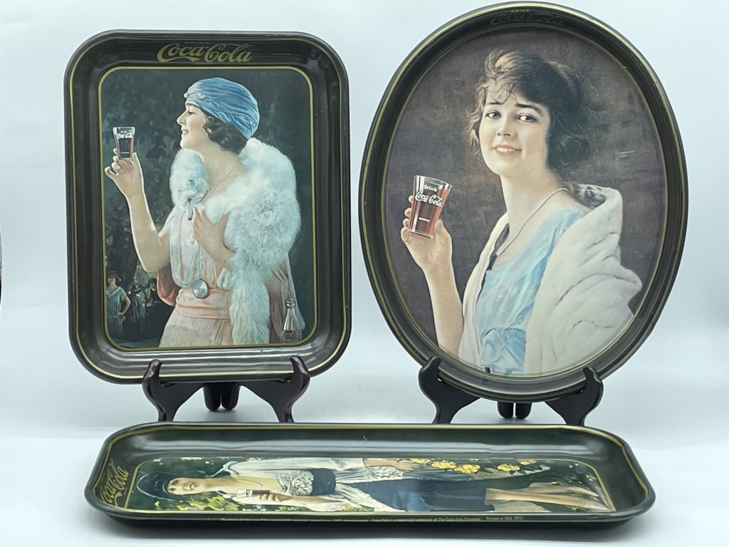 VTG COLLECTIBLE ORIGINAL COCA COLA TIN TRAYS (3) (1 of 5)