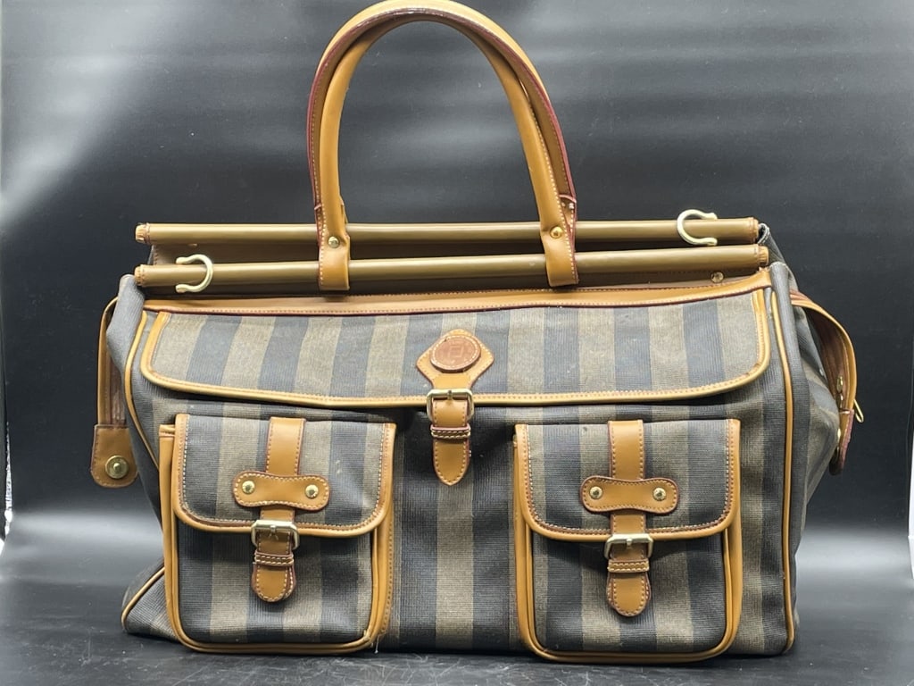 VTG FENDI DUFFEL BAG 19": -VTG FENDI DUFFEL BAG -SIZE: 19"W X 7"-PREOWNED CONDITION WITH SOME WEAR-SEE ALL PHOTOS JR GLRY 08/10
