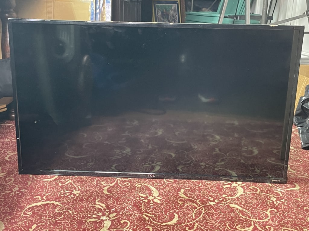 TCL 40" HD TV (1 of 2)