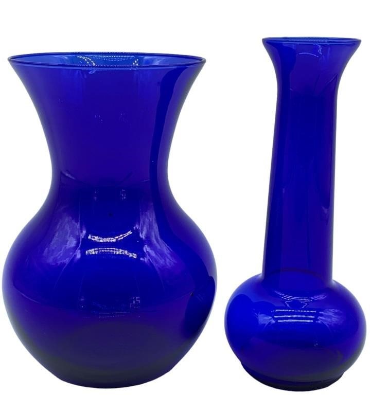 VTG COBALT BLUE FLARED GLASS VASES (2) (1 of 3)