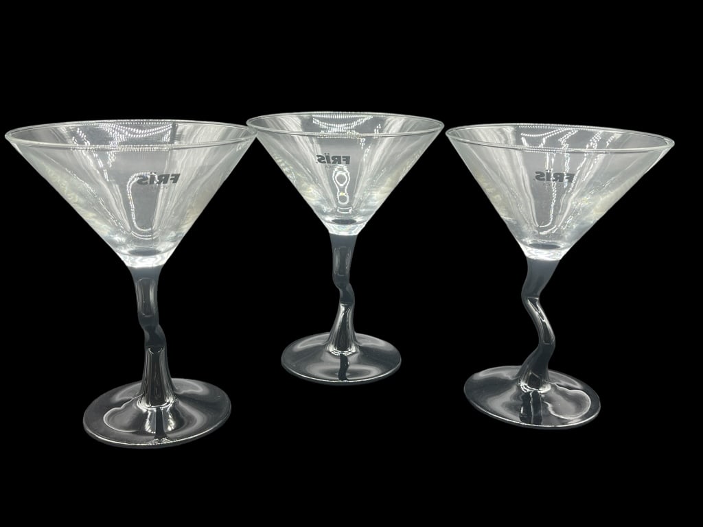 LOT OF 3 NOVELTY MARTINI GLASSES: LOT OF 3 NOVELTY MARTINI GLASSES