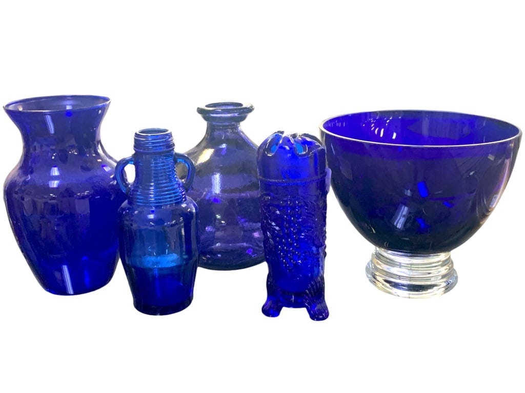 COBALT BLUE DECORATIVE GLASS COLLECTION (5) (1 of 2)