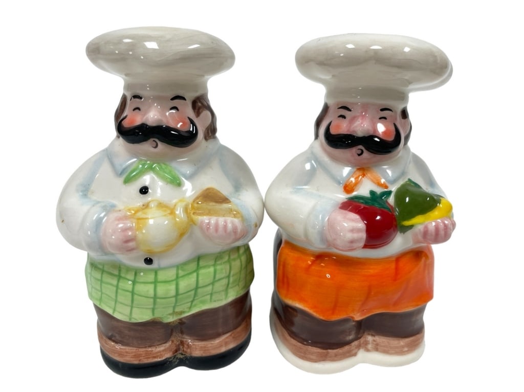 VINTAGE ITALIAN CHEF STYLE SALT / PEPPER SHAKER 4" (1 of 4)
