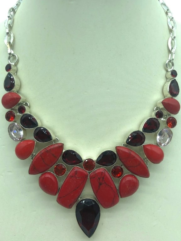 STERLING & NATURAL RED STONE CRYSTAL NECKLACE (1 of 2)